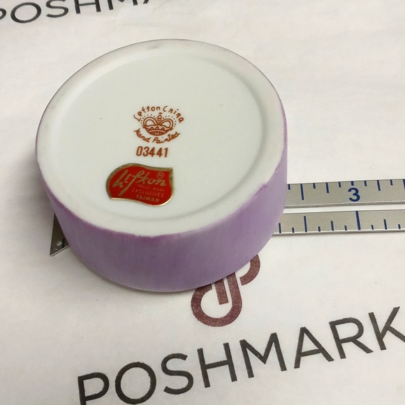 Vintage Lefton Porcelain Trinket Box - Picture 5 of 5